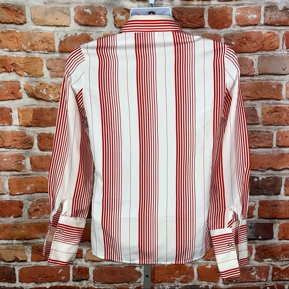 Vintage button up blouse ladies red and white striped fits Medium - Picture 2 of 4